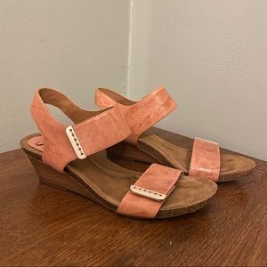 Sofft Verdi wedge sandal